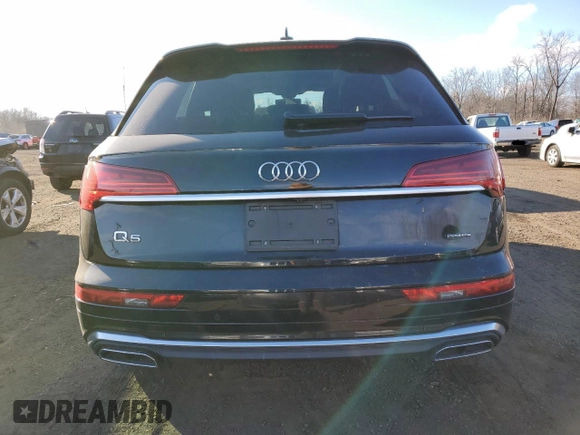 2022 Audi Q5 S line Premium with VIN WA1GAAFY8N2033347, listed as a Copart auction lot 87833315 with 32,309 mi miles and Salvage Title. Bid and sale history available at carsss.com. Image 6.