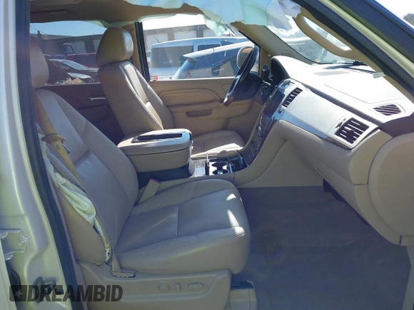 2011 Cadillac Escalade ESV Premium с VIN 1GYS4JEF1BR154922, выставлен на аукционе IAAI как лот 41487239 с пробегом 154 979 миль миль и . История ставок и продаж доступна на DreamBid. Изображение 5.
