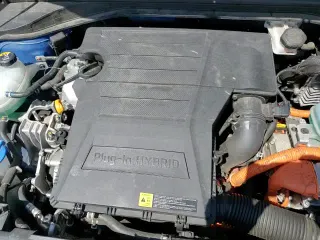 2018 Hyundai Ioniq с VIN KMHC65LD7JU063125, выставлен на аукционе Copart как лот 60081835 с пробегом 45 478 миль миль и Списание • Salvage title. История ставок и продаж доступна на DreamBid. Изображение 13.