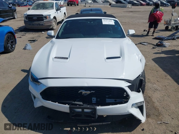 2020 Ford Mustang EcoBoost z VIN 1FATP8UH0L5105965, wystawiony jako IAAI lot #42475841 z przebiegiem 68 999 mil mil oraz . Historia ofert i sprzedaży dostępna na DreamBid. Obrazek 13.