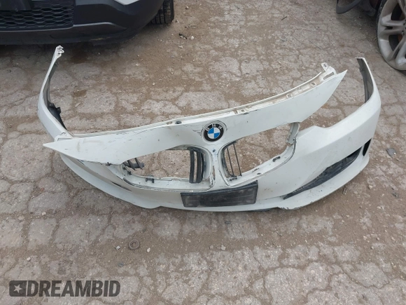 2014 BMW 3 Series 320i xDrive with VIN WBA3C3C52EP661389, listed as a IAAI auction lot 42160042 with 131,997 mi miles and . Bid and sale history available at DreamBid. Image 12.