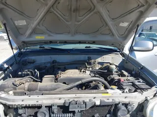 2007 Toyota Sequoia SR5 with VIN 5TDZT34A17S294129, listed as a IAAI auction lot 41880711 with 289,333 mi miles. Bid and sale history available at carsss.com. Image 10.
