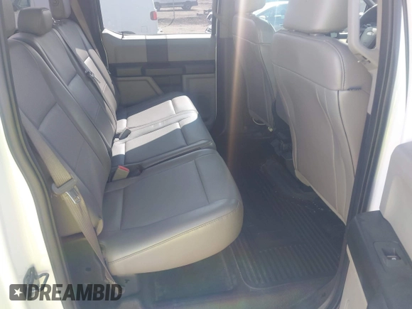 2018 Ford Super Duty F-250 SRW XL with VIN 1FT7W2BTXJEB32087, listed as a IAAI auction lot 41947573 with 188,909 mi miles. Bid and sale history available at carsss.com. Image 8.