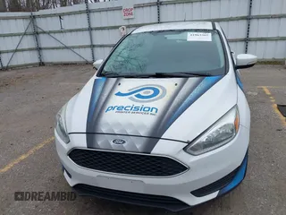 2015 Ford Focus SE with VIN 1FADP3K29FL289504, listed as a IAAI auction lot 41963365 with Not Provided miles. Bid and sale history available at carsss.com. Image 12.