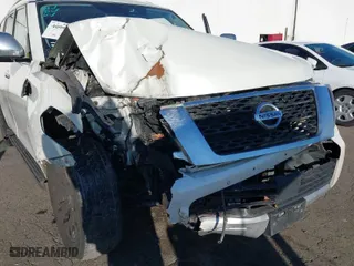 2018 Nissan Armada SL with VIN JN8AY2NC1JX500919, listed as a IAAI auction lot 40992591 with 108,453 mi miles. Bid and sale history available at carsss.com. Image 6.