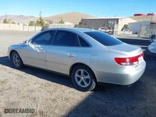 2007 Hyundai Azera GLS with VIN KMHFC46D67A226207, listed as a IAAI auction lot 41526623 with 123,066 mi miles. Bid and sale history available at carsss.com. Image 3.
