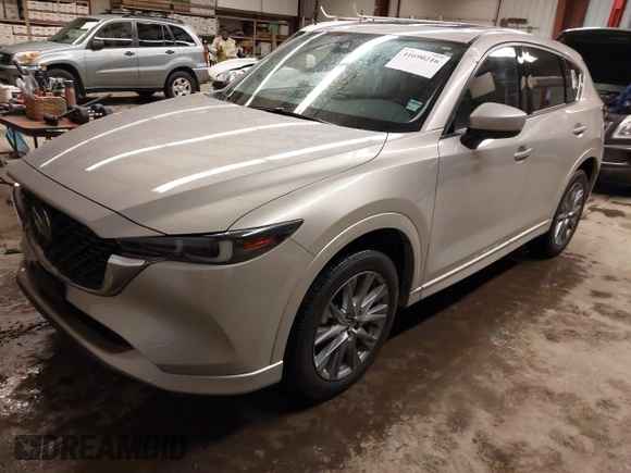 2024 Mazda CX-5 2.5 S Premium Package with VIN JM3KFBDL2R0431998, listed as a IAAI auction lot 41690216 with 14,037 mi miles. Bid and sale history available at carsss.com. Image 22.
