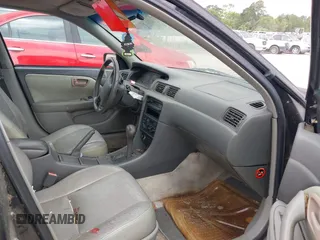 1997 Toyota Camry LE z VIN 4T1BG22K8VU004288, wystawiony jako IAAI lot #42358520 z przebiegiem 273 047 mil mil oraz . Historia ofert i sprzedaży dostępna na DreamBid. Obrazek 5.