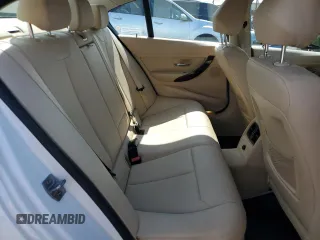 2015 BMW 3 Series 328i xDrive с VIN WBA3B5G54FNS19266, выставлен на аукционе Copart как лот 60695065 с пробегом 111 057 миль миль и Чистый • Clean title. История ставок и продаж доступна на DreamBid. Изображение 10.