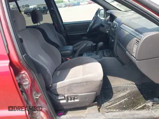 2001 Jeep Grand Cherokee Laredo with VIN 1J4GW48S81C727262, listed as a IAAI auction lot 42402470 with 228,167 mi miles and . Bid and sale history available at DreamBid. Image 5.
