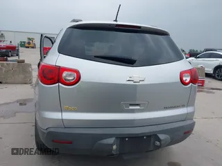 2012 Chevrolet Traverse LS z VIN 1GNKRFED2CJ354122, wystawiony jako IAAI lot #42267587 z przebiegiem 43 585 mil mil oraz . Historia ofert i sprzedaży dostępna na DreamBid. Obrazek 16.