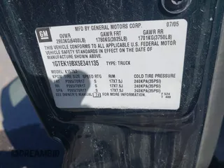 2005 GMC Sierra 1500 with VIN 1GTEK19BX5E341135, listed as a IAAI auction lot 42220266 with 172,451 mi miles and . Bid and sale history available at DreamBid. Image 9.