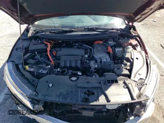 2018 Honda Clarity Plug-In Hybrid with VIN JHMZC5F18JC013539, listed as a Copart auction lot 47601514 with 63,590 mi miles. Bid and sale history available at carsss.com. Image 11.