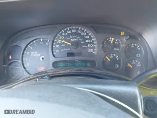 2004 Chevrolet Tahoe LT with VIN 1GNEC13Z24J249971, listed as a IAAI auction lot 42021072 with 367,657 mi miles. Bid and sale history available at carsss.com. Image 7.