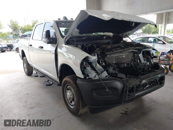 2024 Ram 2500 Tradesman с VIN 3C6UR5CJ4RG267621, выставлен на аукционе IAAI как лот 42442525 с пробегом 9 929 миль миль и . История ставок и продаж доступна на DreamBid. Изображение 1.