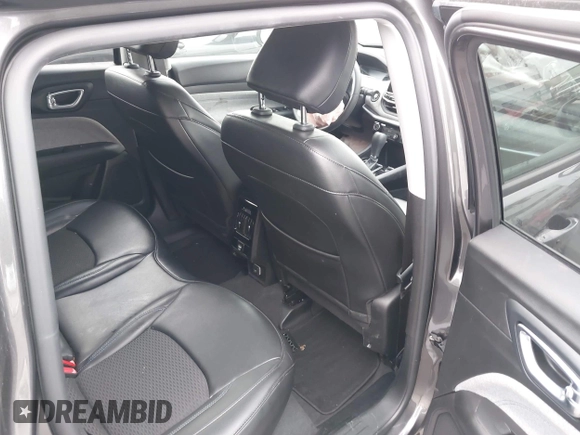 2022 Jeep Compass Latitude with VIN 3C4NJCBB8NT188411, listed as a IAAI auction lot 42011145 with 14,629 mi miles and . Bid and sale history available at DreamBid. Image 8.