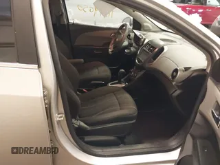 2014 Chevrolet Sonic LT with VIN 1G1JC6SB5E4234334, listed as a IAAI auction lot 41719050 with 118,755 mi miles. Bid and sale history available at carsss.com. Image 5.