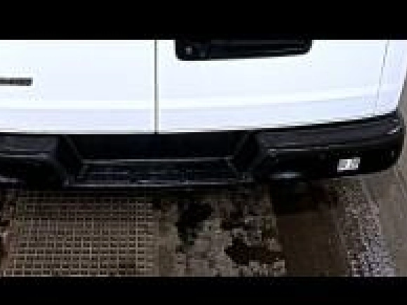 2017 Chevrolet Express Cargo z VIN 1GCWGAFF3H1158281, wystawiony jako IAAI lot #42566227 z przebiegiem 212 348 mil mil oraz . Historia ofert i sprzedaży dostępna na DreamBid. Obrazek 31.
