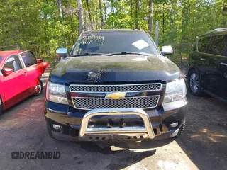 2013 Chevrolet Avalanche LS with VIN 3GNTKEE76DG197730, listed as a IAAI auction lot 42128989 with 105,722 mi miles and . Bid and sale history available at DreamBid. Image 13.