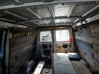 2000 Ford Econoline Cargo with VIN 1FTNE24L3YHA28752, listed as a Copart auction lot 45969345 with 109,484 mi miles and Clean Title. Bid and sale history available at carsss.com. Image 10.