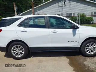 2020 Chevrolet Equinox LS z VIN 3GNAXSEVXLS602800, wystawiony jako IAAI lot #42268052 z przebiegiem 96 159 mil mil oraz . Historia ofert i sprzedaży dostępna na DreamBid. Obrazek 13.