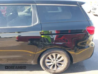 2020 Kia Sedona EX with VIN KNDMB5C18L6581794, listed as a IAAI auction lot 41767614 with 131,009 mi miles. Bid and sale history available at carsss.com. Image 6.
