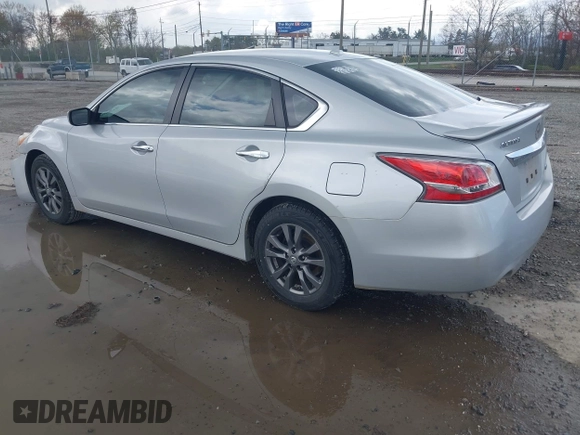 2015 Nissan Altima S with VIN 1N4AL3AP0FN900696, listed as a IAAI auction lot 41960816 with 168,139 mi miles and . Bid and sale history available at carsss.com. Image 3.