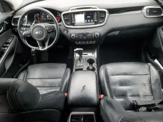 2017 Kia Sorento SX z VIN 5XYPK4A53HG313690, wystawiony jako Copart lot #42768775 z przebiegiem 125 116 mil mil oraz Szkoda całkowita • Salvage title. Historia ofert i sprzedaży dostępna na DreamBid. Obrazek 8.
