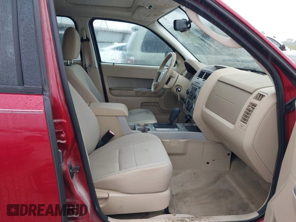 2011 Ford Escape XLT с VIN 1FMCU9D7XBKB32540, выставлен на аукционе IAAI как лот 42327433 с пробегом 73 075 миль миль и . История ставок и продаж доступна на DreamBid. Изображение 5.