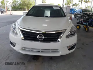 2014 Nissan Altima S with VIN 1N4AL3AP5EC136502, listed as a IAAI auction lot 42143885 with 116,923 mi miles and . Bid and sale history available at DreamBid. Image 12.