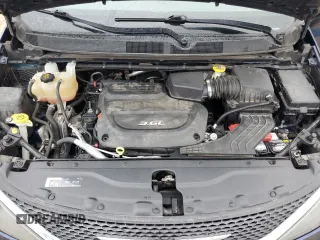 2018 Chrysler Pacifica Touring with VIN 2C4RC1DG4JR252255, listed as a Copart auction lot 51083805 with 119,563 mi miles and Clean title. Bid and sale history available at DreamBid. Image 12.