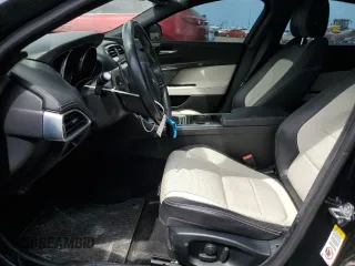 2017 Jaguar XE 35t R-Sport z VIN SAJAL4BV1HA967185, wystawiony jako Copart lot #66527464 z przebiegiem 55 510 mil mil oraz Nie do naprawy • Non repairable. Historia ofert i sprzedaży dostępna na DreamBid. Obrazek 7.
