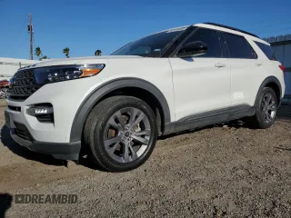2022 Ford Explorer XLT z VIN 1FMSK7DH9NGB10471, wystawiony jako Copart lot #53174495 z przebiegiem 62 667 mil mil oraz Szkoda całkowita • Salvage title. Historia ofert i sprzedaży dostępna na DreamBid. Obrazek 1.