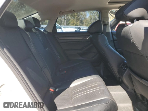 2018 Honda Accord Touring z VIN 1HGCV3F92JA010046, wystawiony jako Copart lot #47990555 z przebiegiem 183 446 mil mil oraz Szkoda całkowita • Salvage title. Historia ofert i sprzedaży dostępna na DreamBid. Obrazek 10.