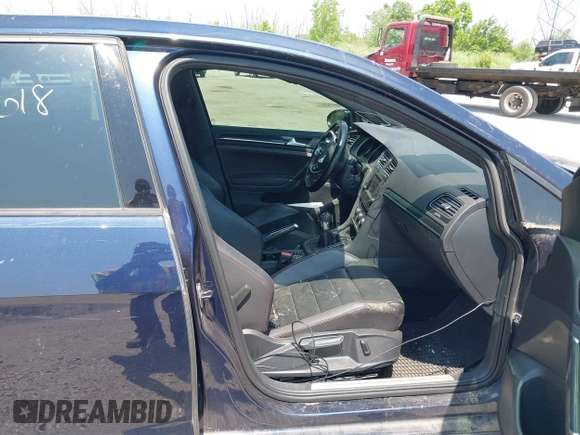 2015 Volkswagen GTI S с VIN 3VW5T7AU6FM074971, выставлен на аукционе IAAI как лот 42493618 с пробегом 102 720 миль миль и . История ставок и продаж доступна на DreamBid. Изображение 5.
