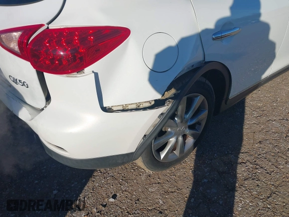 2015 Infiniti QX50 Journey with VIN JN1BJ0HP3FM730822, listed as a IAAI auction lot 41590976 with 70,941 mi miles. Bid and sale history available at carsss.com. Image 18.