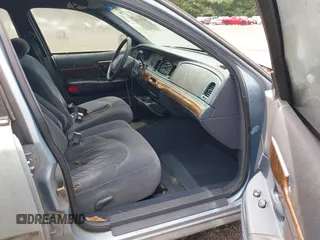 1999 Mercury Grand Marquis GS z VIN 2MEFM74W8XX686921, wystawiony jako IAAI lot #42374777 z przebiegiem 185 166 mil mil oraz . Historia ofert i sprzedaży dostępna na DreamBid. Obrazek 5.