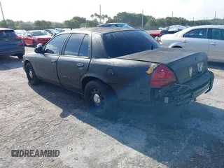 2007 Ford Police Interceptor with VIN 2FAHP71W17X140277, listed as a IAAI auction lot 41932372 with Not provided miles and . Bid and sale history available at DreamBid. Image 3.