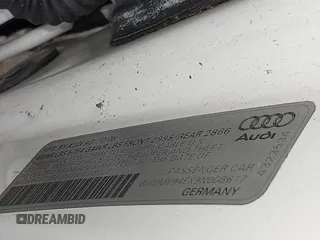 2009 Audi A8 L 4.2L with VIN WAUMV94EX9N008617, listed as a IAAI auction lot 41961408 with 1 mi miles. Bid and sale history available at carsss.com. Image 9.