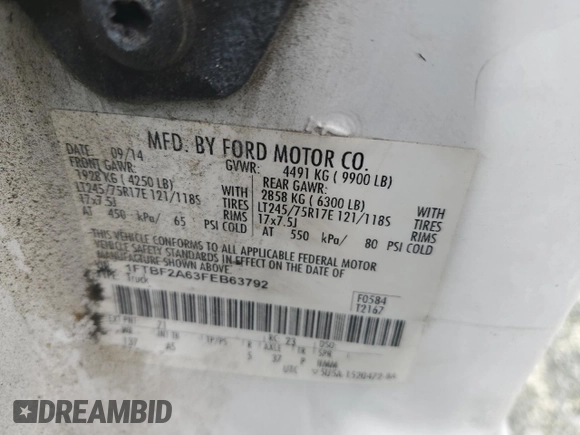2015 Ford F-250 XL z VIN 1FTBF2A63FEB63792, wystawiony jako Copart lot #57988695 z przebiegiem 243 738 mil mil oraz Czysty tytuł • Clean title. Historia ofert i sprzedaży dostępna na DreamBid. Obrazek 12.
