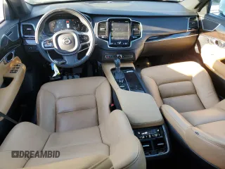 2017 Volvo XC90 Momentum with VIN YV4A22PK3H1150902, listed as a Copart auction lot 42141515 with 76,643 mi miles and Salvage Title. Bid and sale history available at carsss.com. Image 8.