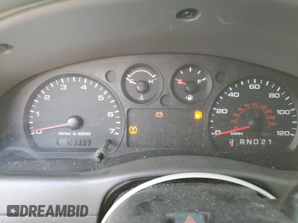 2010 Ford Ranger XL with VIN 1FTKR1ED4APA40767, listed as a Copart auction lot 82889124 with 123,333 mi miles and Salvage Title. Bid and sale history available at DreamBid. Image 9.