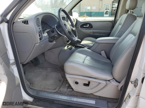 2005 Chevrolet TrailBlazer LT with VIN 1GNDT13S352327846, listed as a Copart auction lot 50152375 with NaN miles and Clean Title. Bid and sale history available at carsss.com. Image 7.