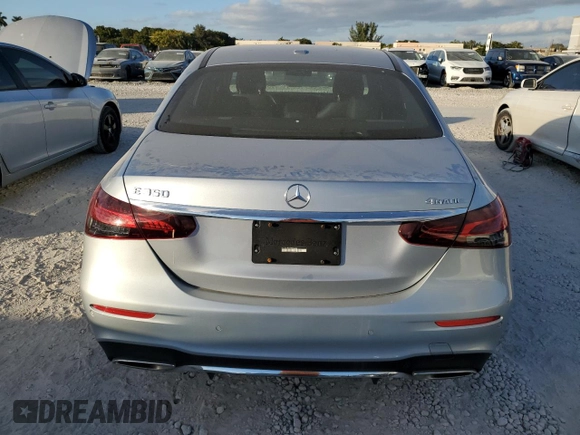 2021 Mercedes-Benz E 350 z VIN W1KZF8EB7MA933821, wystawiony jako Copart lot #50354235 z przebiegiem 32 299 mil mil oraz Nie do naprawy • Non repairable. Historia ofert i sprzedaży dostępna na DreamBid. Obrazek 6.