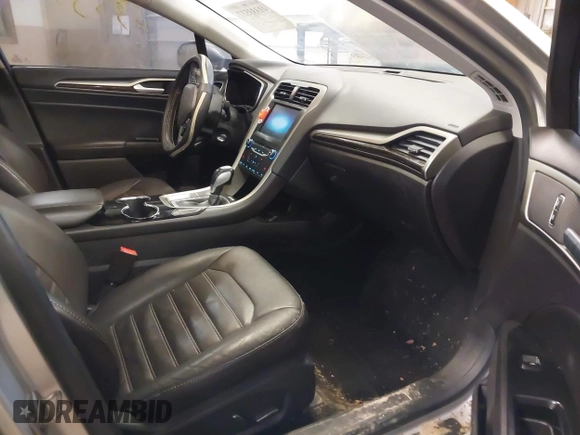 2014 Ford Fusion SE with VIN 3FA6P0H90ER290746, listed as a IAAI auction lot 41333537 with 148,755 mi miles. Bid and sale history available at carsss.com. Image 5.