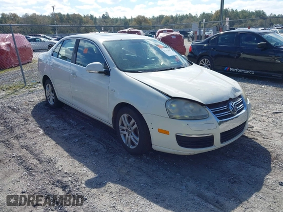 2007 Volkswagen Jetta Wolfsburg Edition z VIN 3VWEF71K77M077224, wystawiony jako IAAI lot #41762803 z przebiegiem Nie podano mil oraz . Historia ofert i sprzedaży dostępna na DreamBid. Obrazek 1.