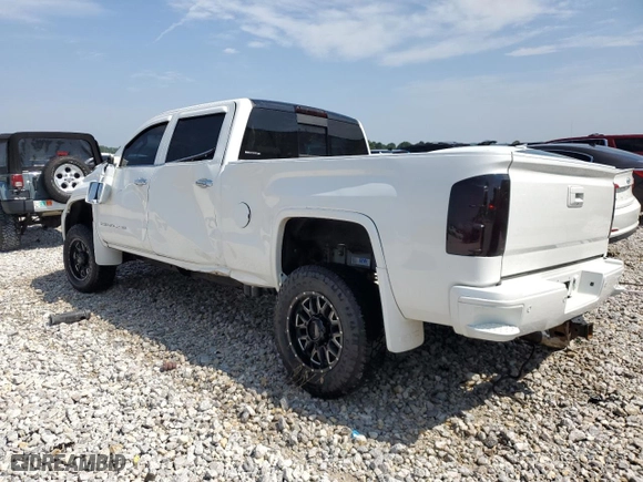 2015 GMC Sierra 2500HD available WiFi Denali with VIN 1GT120E81FF184321, listed as a Copart auction lot 68894234 with 177,216 mi miles and Clean Title. Bid and sale history available at carsss.com. Image 2.