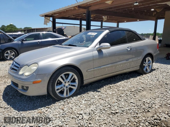 2008 Mercedes-Benz CLK 350 z VIN WDBTK56FX8T092386, wystawiony jako Copart lot #57283715 z przebiegiem 126 696 mil mil oraz Szkoda całkowita • Salvage title. Historia ofert i sprzedaży dostępna na DreamBid. Obrazek 1.