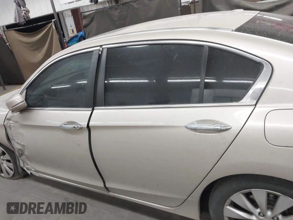 2013 Honda Accord Sdn EX-L with VIN 1HGCR2F84DA093540, listed as a IAAI auction lot 41933156 with 63,100 mi miles. Bid and sale history available at carsss.com. Image 15.