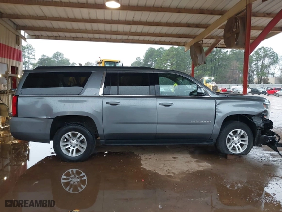 2020 Chevrolet Suburban LT with VIN 1GNSKHKC0LR282818, listed as a IAAI auction lot 41539280 with 116,041 mi miles. Bid and sale history available at carsss.com. Image 13.